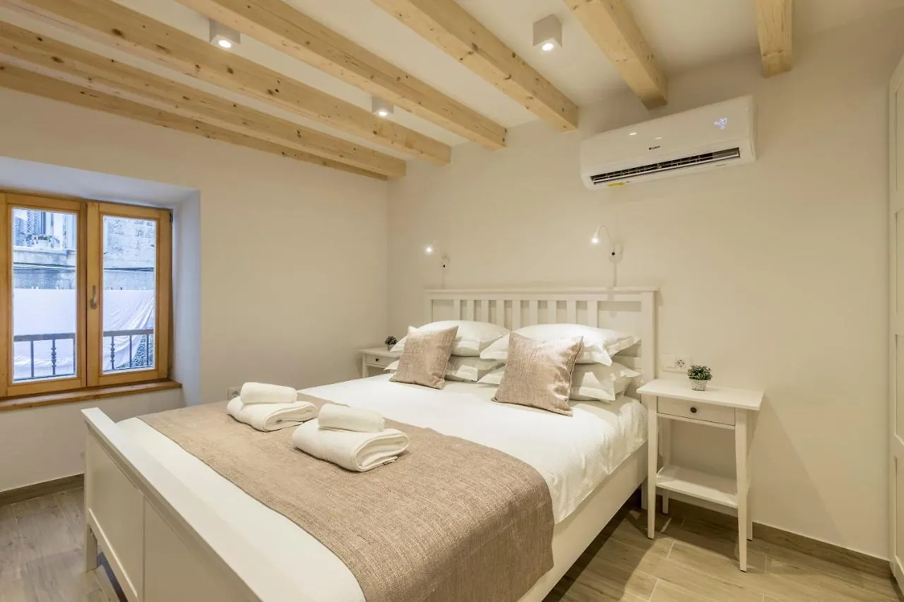 Cosmijeva Luxury Rooms Split 0*,  Chorvatsko